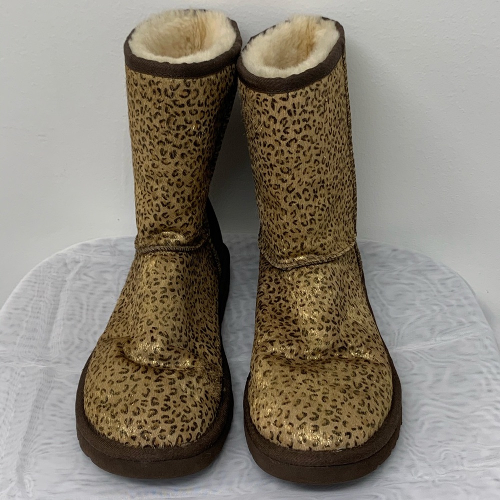 Ugg Short Shiny Leopard Boots